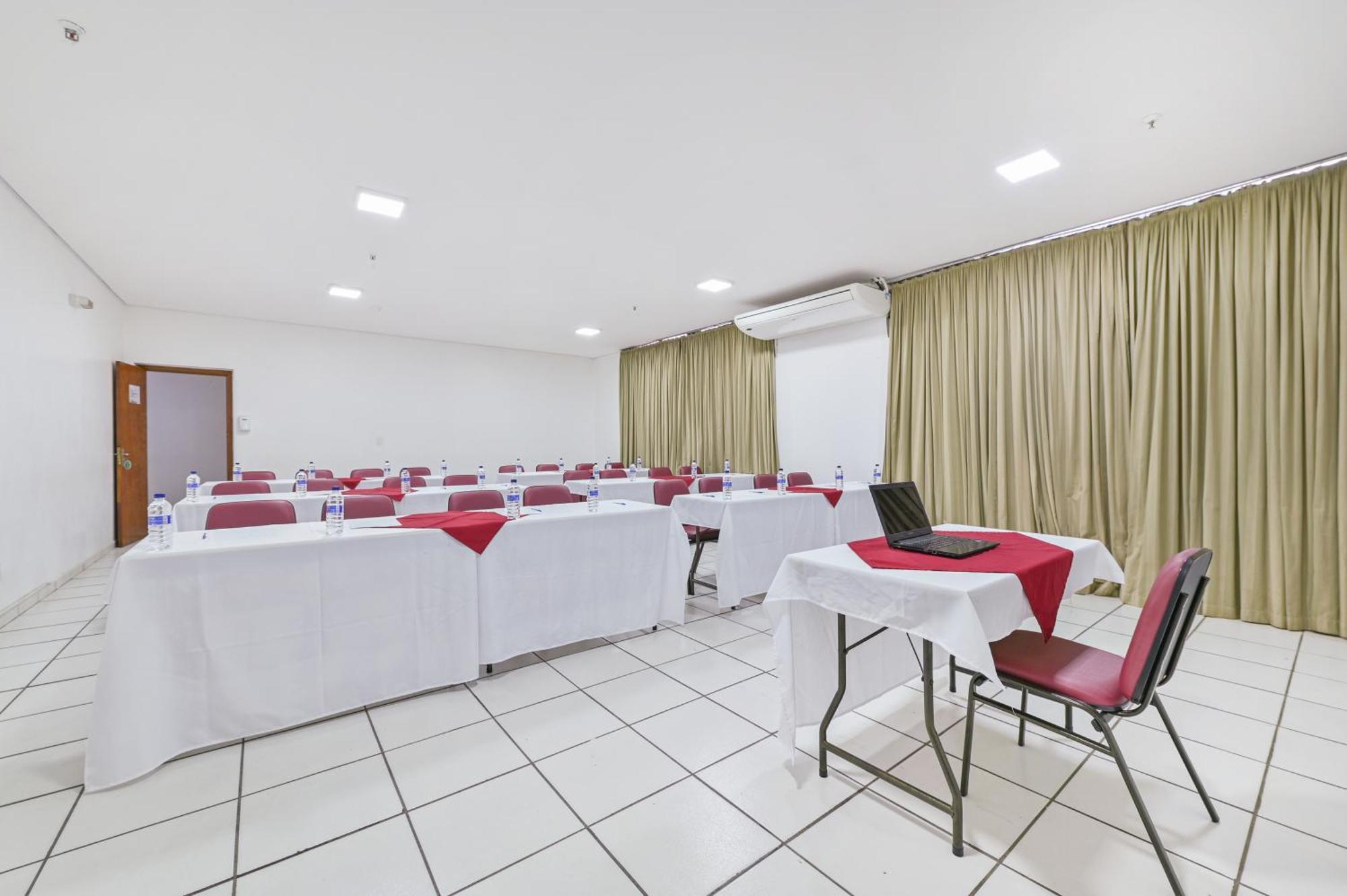 Hotel Nacional Inn Λιμέιρα Εξωτερικό φωτογραφία